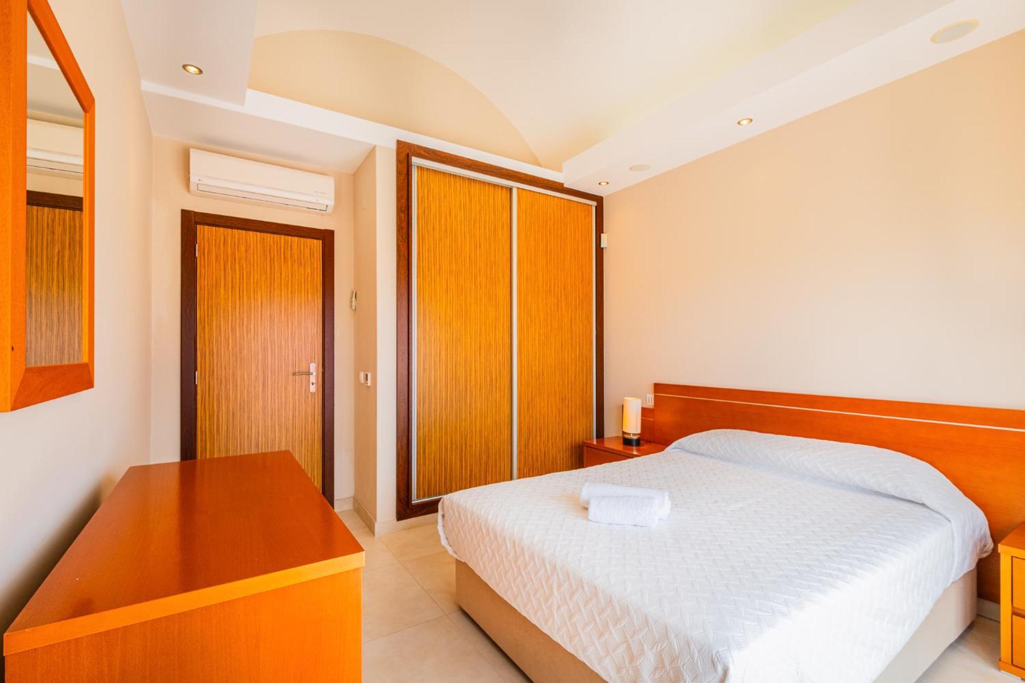 Capetown Marina Luxury Villa - Private Pool 阿尔布费拉 外观 照片